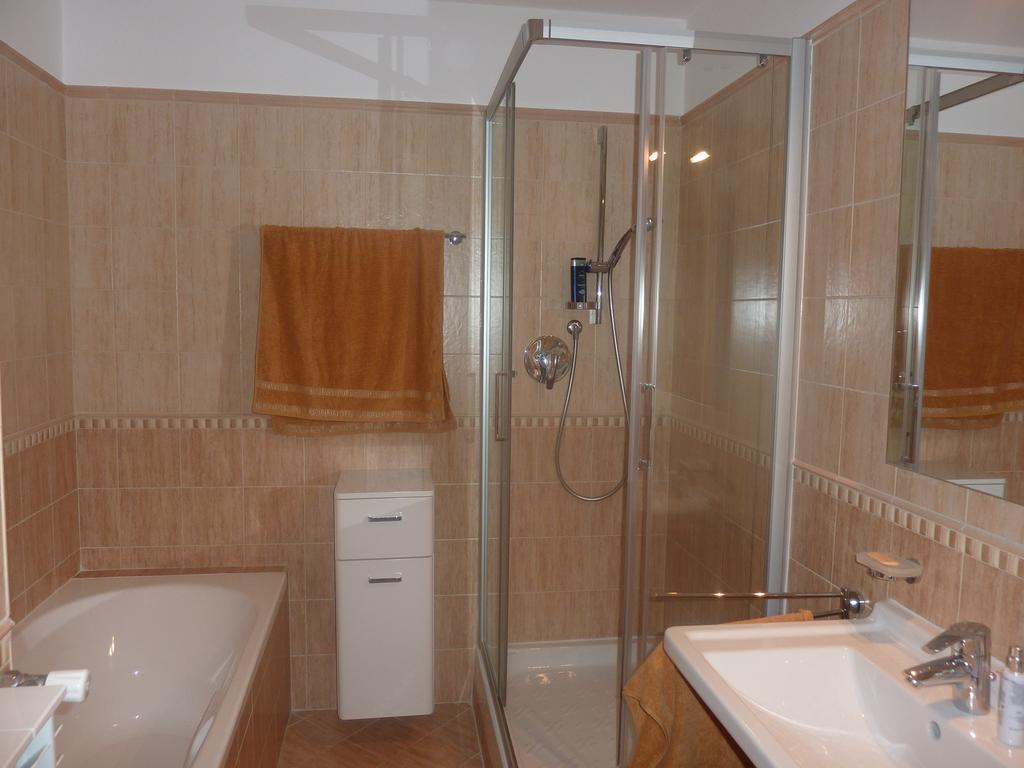 Ferienwohnung Blick Am Mittagskogel 벨덴암워스에르시 외부 사진